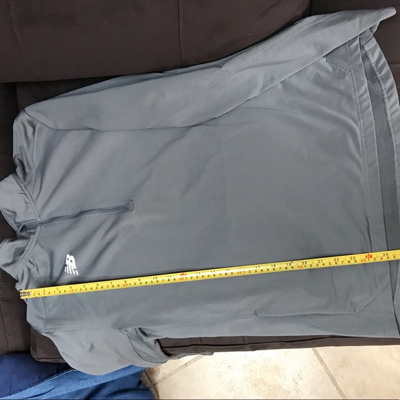 Three quarter zip New Balance top - Picture 6 of 6